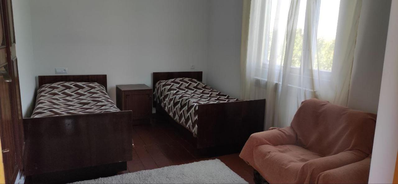 Noosh Guesthouse Ashnak ภายนอก รูปภาพ